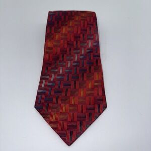 Roundtree & Yorke Handmade 100% Silk Handmade In‎ The Us Beautiful Geometric Tie